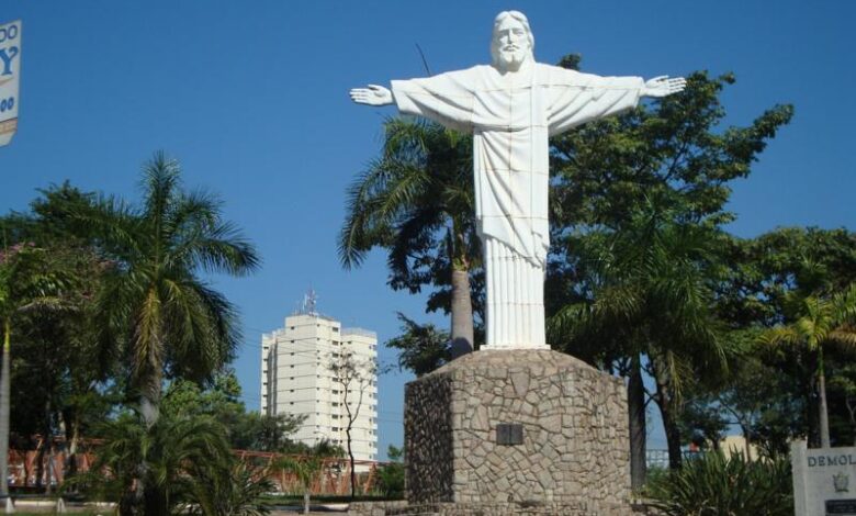 Entrada de Adamantina